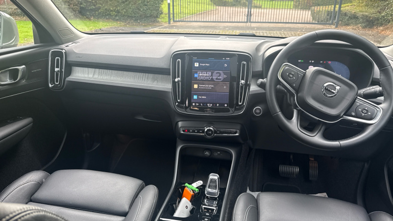 Volvo XC40 2.0 B3P Ultra Dark 5dr Auto Petrol Estate